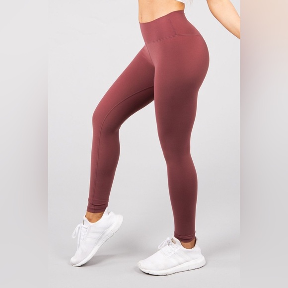 BuffBunny Rosa Legging (Color: Windsor Wine) - Size X-Small NWOT - Picture 2 of 4